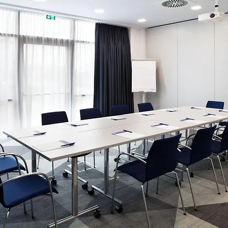 Hotell Express - By Ihg