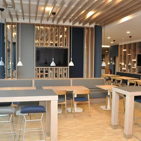 Hotell Express - By Ihg