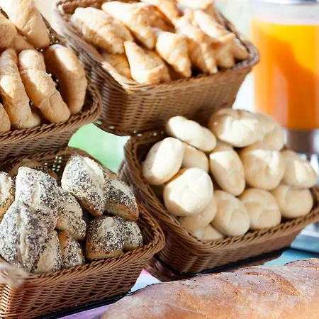 فندق Express - By Ihg 3*