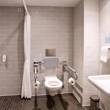 Hotell Express - By Ihg 3*