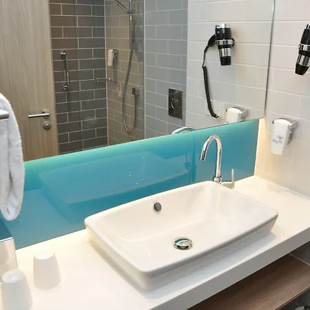 Express - By Ihg شيندلفينجن