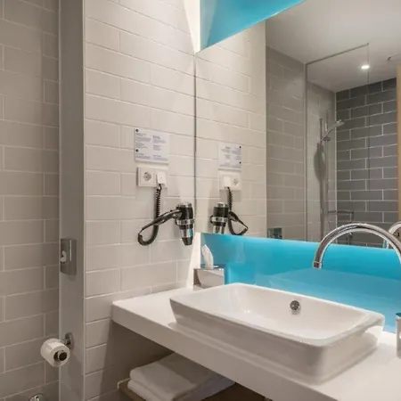 Hotell Express - By Ihg 3*