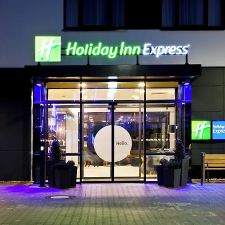 호텔 Express - By Ihg 3*