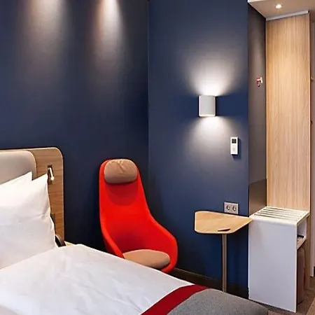 Express - By Ihg